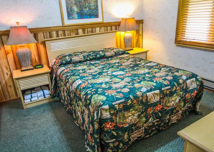Smoketree Lodge