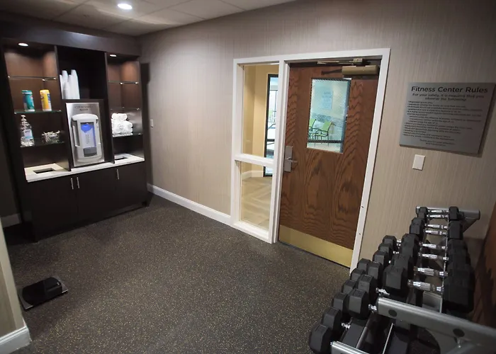 Courtyard By Marriott Hickory